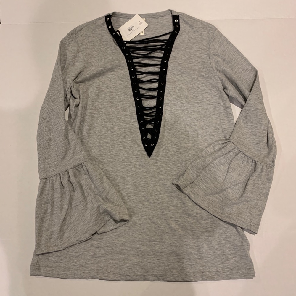 NWT small trend shop boutique bell sleeved shirt!